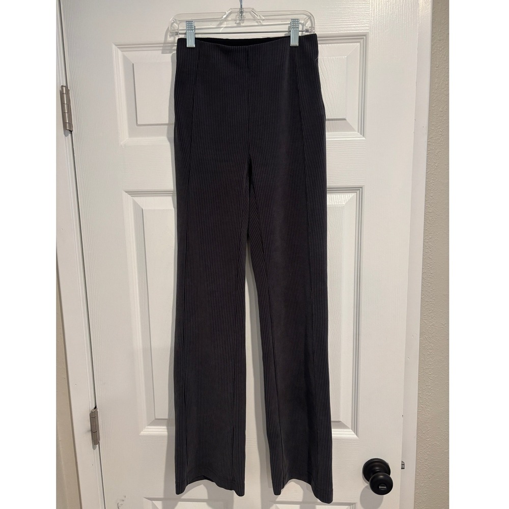 Lululemon Ribbed Softstreme Flared Pant 31" Inseam Black Size 2 - Picture 3 of 7